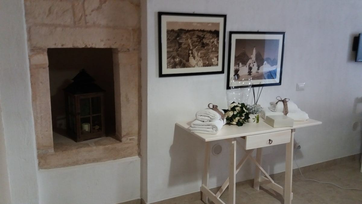 Tavolo d'ingresso con asciugamani